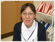病棟科長　蘭賀 加代子